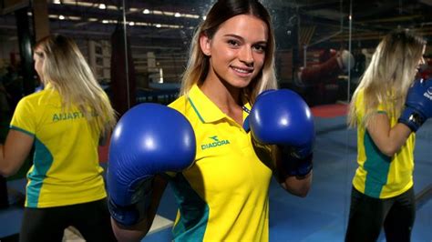 @karriss_imogen 🇬🇧 is an olympic medallist! Australian boxer Skye Nicolson aims to emulate her lost ...
