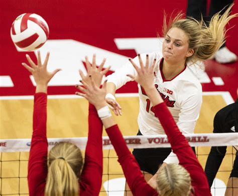 Covid 19 Wipes Out Nu Volleyballs Season Opener But Huskers Still