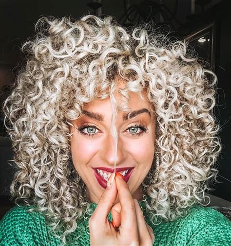 the 30 coolest blonde curly hair looks found in 2022
