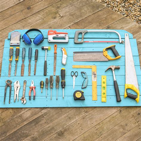 How To Diy A Tool Silhouette Storage Board For Your Shed My Thrifty