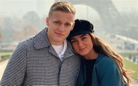 September 3 at 12:25 am ·. Who is Donny van de Beek's Girlfriend? Details of His ...