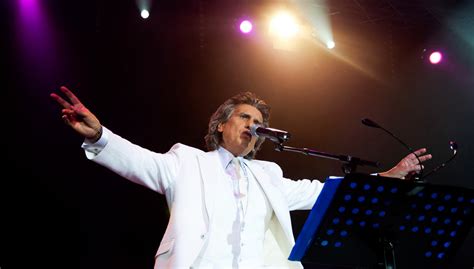 Unico sito ufficiale di toto cutugno dal 2001, la voce e la melodia italiana nel mondo a cura di franco verdaro e franco tagliabue. Toto Cutugno, concert Best Of, la Cluj Napoca, martie 2016 ...