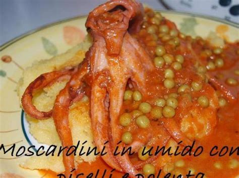 Ecco la ricetta per imparare come cucinare i moscardini in umido, perfetti se accompagnati alle patate. MOSCARDINI IN UMIDO CON PISELLI è un ricetta creata dall ...