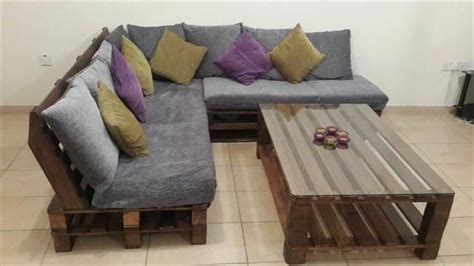 DIY Pallet L-Shaped Sofa - Coffee Table for Living Room ... Building this diy coffee table probably requires less skills comparing with the other diy coffee table idea.