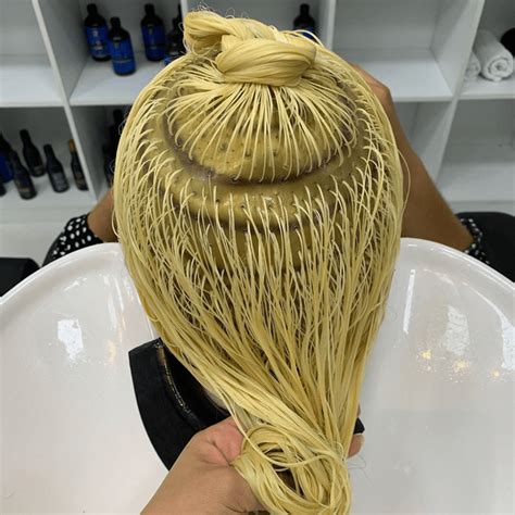 See more ideas about hair highlights, cap highlights, hair highlight cap. Well, This Looks Interesting: Capping Technique For Blonde ...