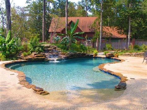 Beach Style Swimming Pools Are Gorgeous Water Features That Add Unique
