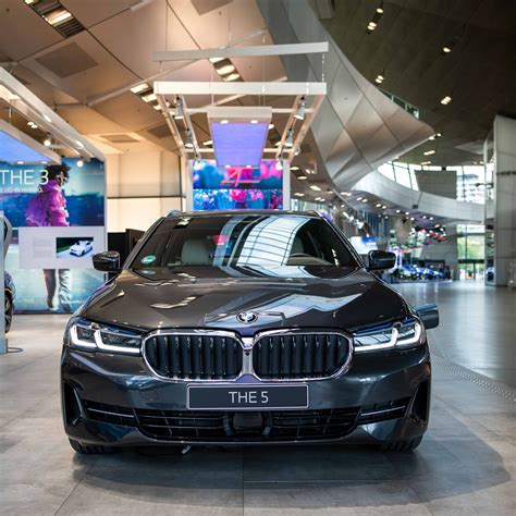 2021 Bmw 5 Series Facelift First Real Life Photos From Bmw Welt