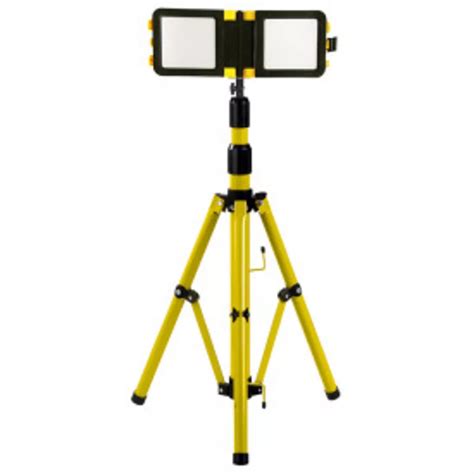 Southwire Rechargeable 30 Watt Led Folding Work Light With Tripod The