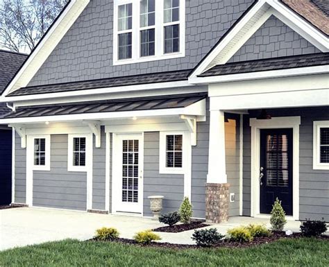 While shiplap is currently an extremely popular interior and exterior siding that's used on all types of homes, this was not always the case. Most Popular Types of Siding | Types of siding, Red roof ...