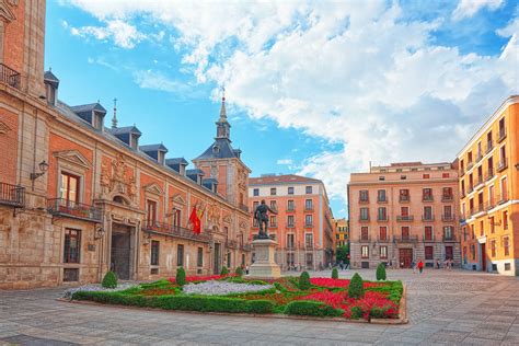 10 Plazas Imprescindibles De Madrid