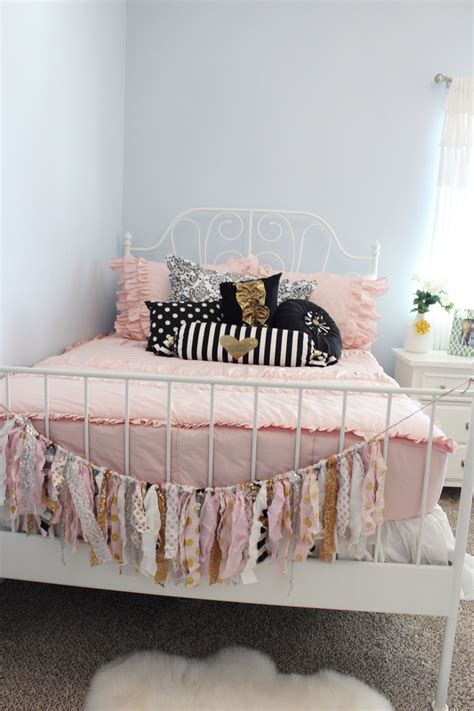 Pink black and gold bedroom decor. Vintage Blush (Minky) | Bedroom vintage, Bedroom makeover ...