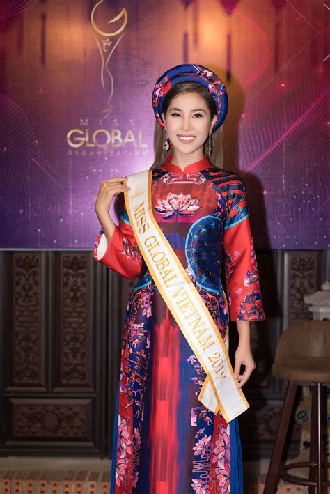 My Duyen Leaves For Miss Global 2019 Dtinews Dan Tri International