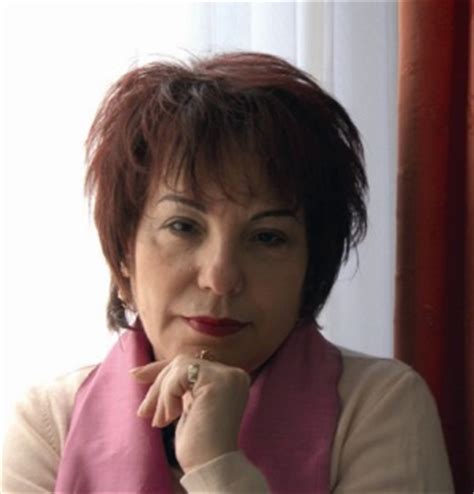 Benbassa — esther benbassa esther benbassa, née à istanbul le 27 mars 1950, est une universitaire et intellectuelle française, spécialiste de l histoire des juifs. Esther Benbassa | Commission LGBT