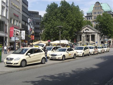 Hamburg Taxi Stand All Taxis In Germany Are In Ivory Or E Flickr