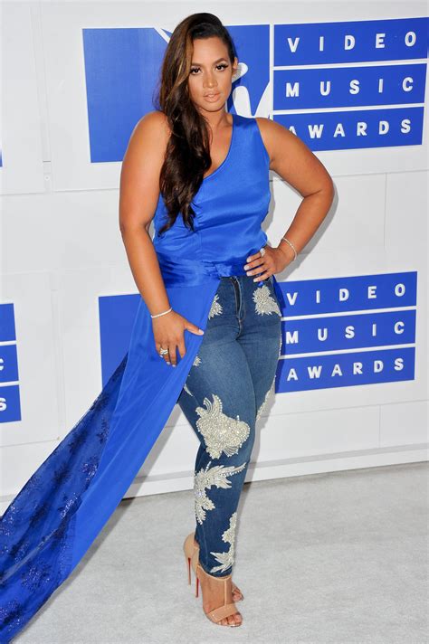 27 Reasons Dascha Polanco Is Our Curvy Girl Style Crush Essence