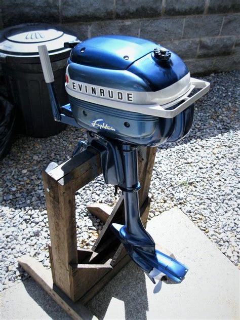 What is the button on the tiller for? Evinrude Lightwin | Vintage boats, Outboard boat motors ...