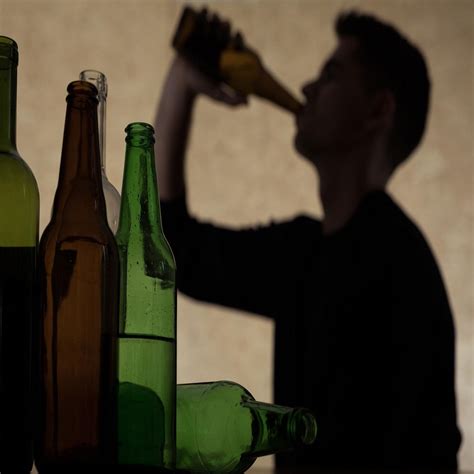 Alcohol Withdrawal: It's Causes, Symptoms, and Treatment - Wikye