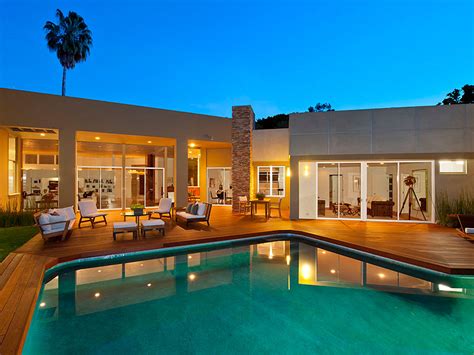 Houses in usa · for sale & rent · up to €50,000. A William Stephenson House for Sale in Beverly Hills