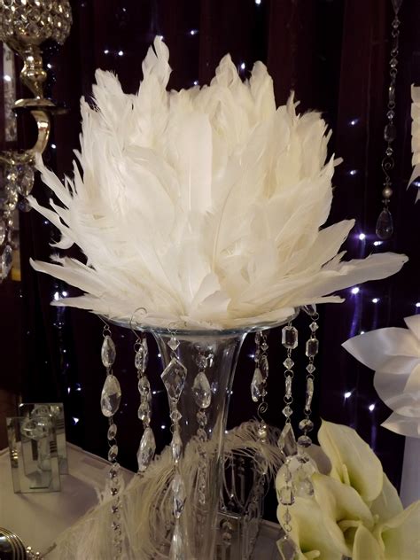 Feathers Balls Centerpieces
