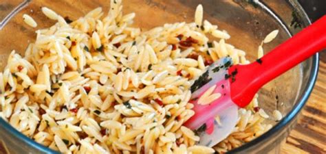 طريقة عمل شوربة لسان عصفور بالسبانخ صيامي: طريقة عمل لسان عصفور - حياتكِ