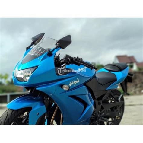 Selain harga masih di bawah rp 10 jutaan, fitur yang ditawarkan lumayan menggoda. Motor Sport Murah Kawasaki Ninja Bekas Karbu 2011 Orisinil ...
