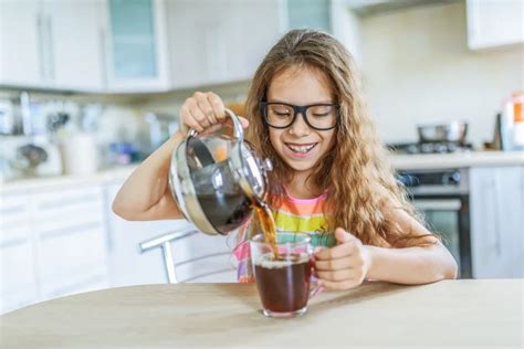 a Qué Edad Se Puede Empezar A Tomar Café Despiste Café