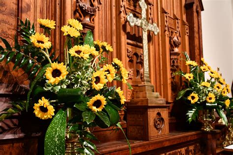 Altar Flower Dedications - St. John's Episcopal Church