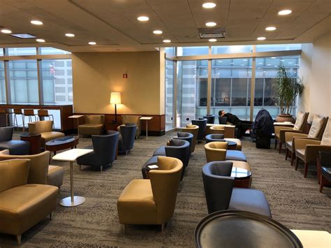 Review Delta Skyclub Detroit Airport One Mile At A Time