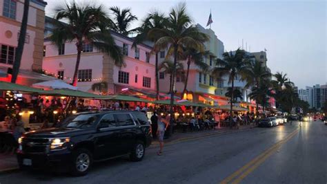 Miami Tour Notturno Panoramico In Segway Di South Beach Getyourguide