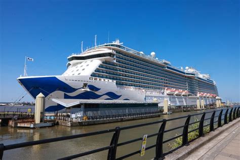 Cruise Ship Regal Princess Arrives In Liverpool Liverpool Echo