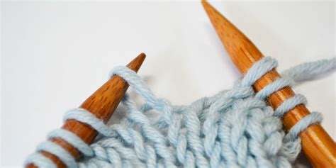 Have you ever wanted to learn to knit? 4 Steps To Learning How to 'Read' Your Knitting - Stitch ...