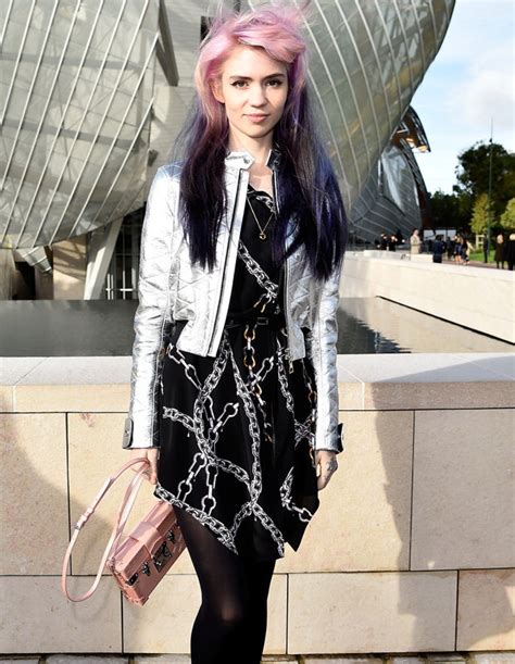 Grimes Claims Several Male Producers Attempted To Blackmail Her Into