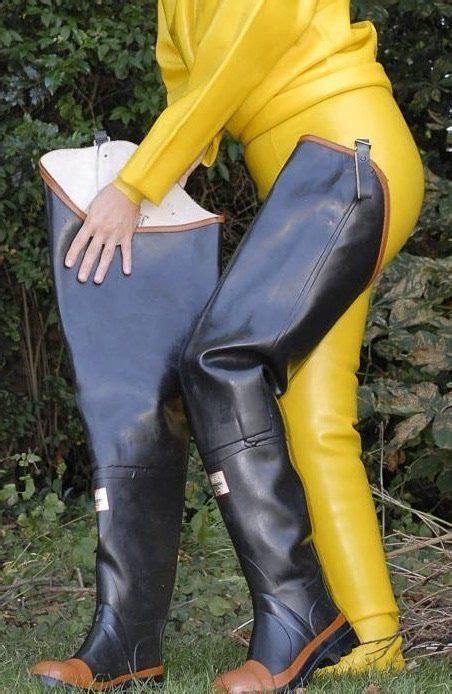 Pin Von Gregory Westen Auf Photoblonde Woman Wearing Dunlop Rubber Boots Latex Stiefel