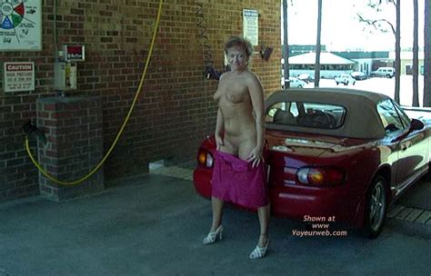 At The Car Wash September 2002 Voyeur Web
