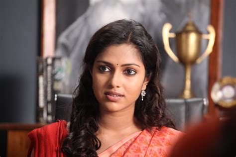 Lady Artists Photo Gallery Amala Paul Images From