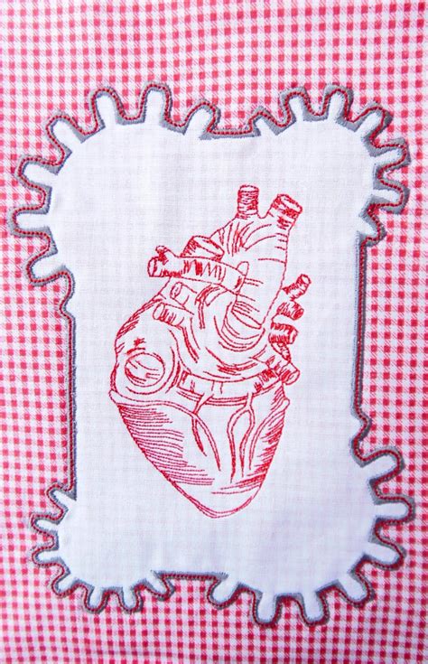 anatomical heart embroidery design real heart 4x4 hoop