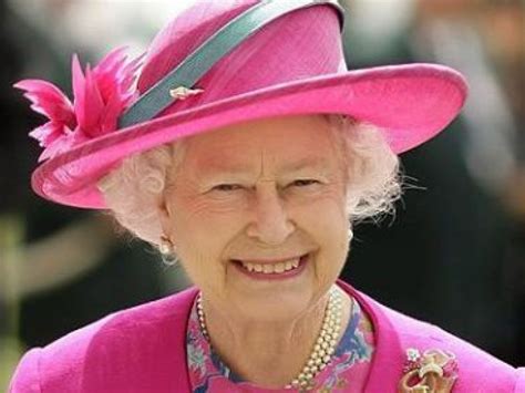 Born 21 april 1926) is queen of the united kingdom and 15 other commonwealth realms. Regina Elisabeta a II-a, la jubileul de safir. Cel mai ...