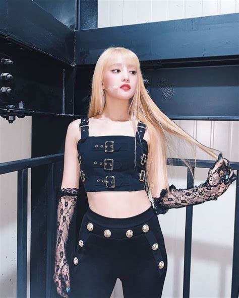 G I Dle S Minnie Is Gorgeous With Blonde Hair And Fans Are Loving It Kpopmap