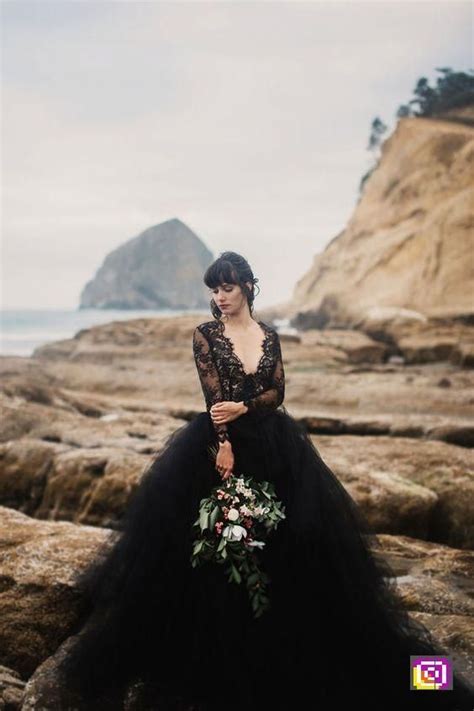 Das hochzeitskleid macht aus einer frau eine braut. Wedding 25 Raffinierte Schwarze Brautkleider Zu Stehen, # ...