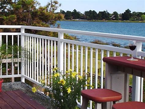 If you're looking for an attractive, durable and affordable turnkey solution infill options include clear or tinted tempered glass panels, stainless steel cables, or aluminum pickets. DesignRail® | Feeney : Photo Gallery | Aluminum railing ...