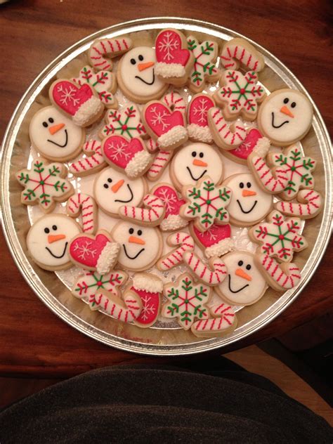 Christmas Cookie Platter Pretty Cookies Using Only White Red