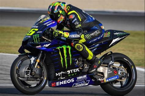 Valentino rossi (urbino, 16 febbraio 1979) è un pilota motociclistico e dirigente sportivo italiano. MotoGP - Valentino Rossi satisfeito com novas peças da ...