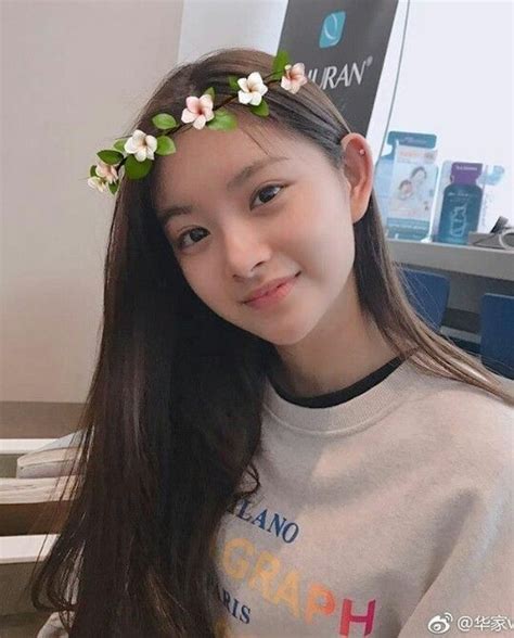 Here are 80 worthy hairstyles to inspire you and select some looks you can adopt for yourself in 2019. Pin di ulzzang girl