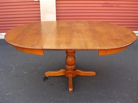 S And Bent Bros Furniture Dining Room Table With 6 Chairs And 2 Leaves