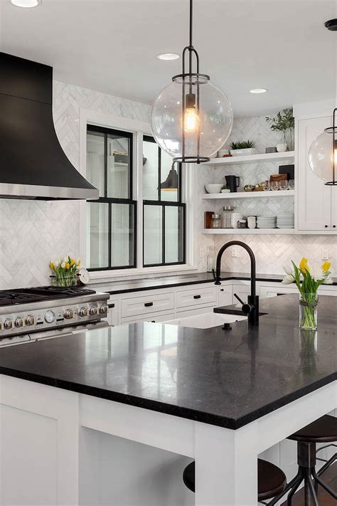 20 Backsplash With White Cabinets And Black Countertops