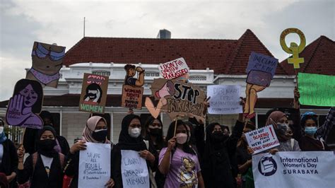 el parlamento de indonesia aprobó una ley contra la violencia sexual om noticias