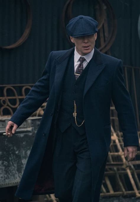 Cillian Murphy As Thomas Shelby In Peaky Blinders ♾ Estilo Gangster Series E Filmes Roupas