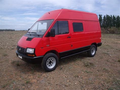 Renault B90 4x4 4x4 Vans Syncros And Etc 4x4 Van Expedition Vehicle