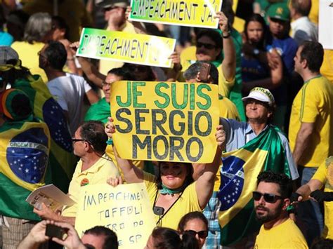 G1 Manifestação contra governo federal fecha a Avenida Paulista