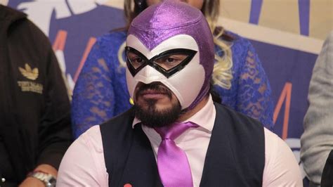Wwe Signs King Cuerno And Former Mexico Soccer Player Edgar Lopez
